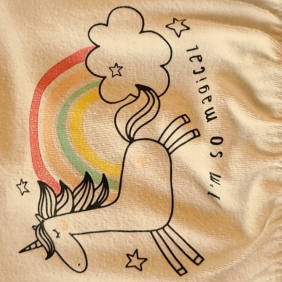 Mini Heroes "I'm so magical" unicorn short romper - Picture 4 of 5